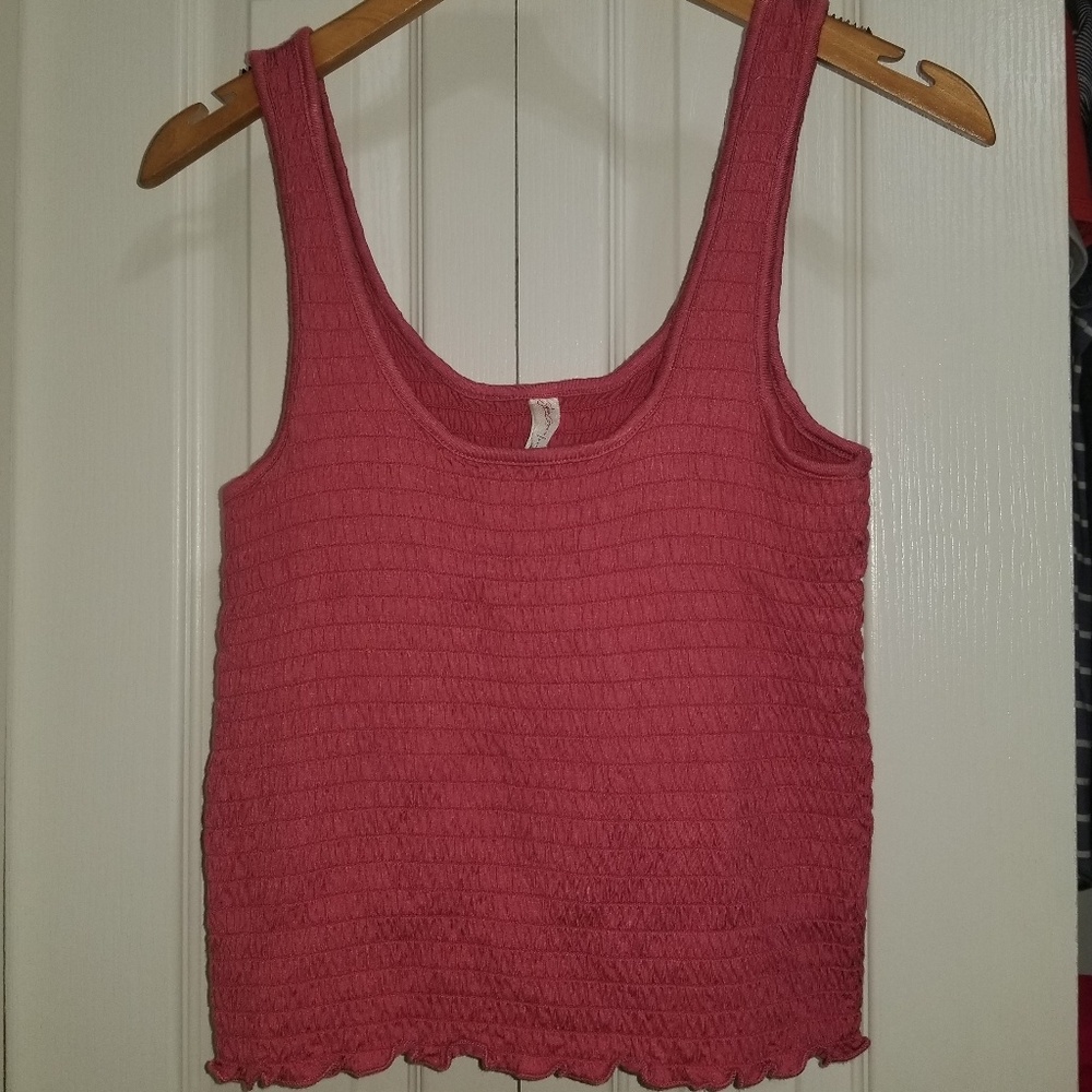 Simple crop tank top never used!